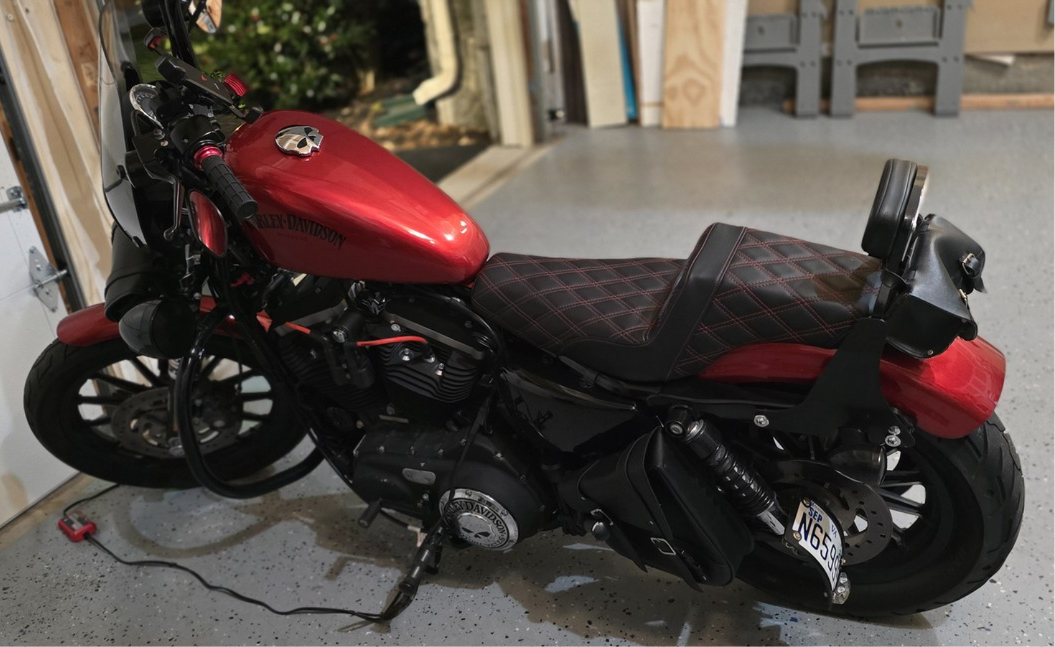 Saddlemen Step Up Red Lattice Gel Seat fits 2004-2022 Harley Sportster 3.3Gal