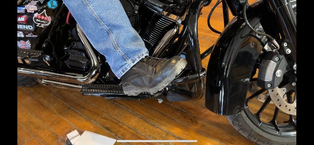 Ciro Black 1-1/4" Universal Motorcycle Front Engine Guard Highway Bar Toe Rest