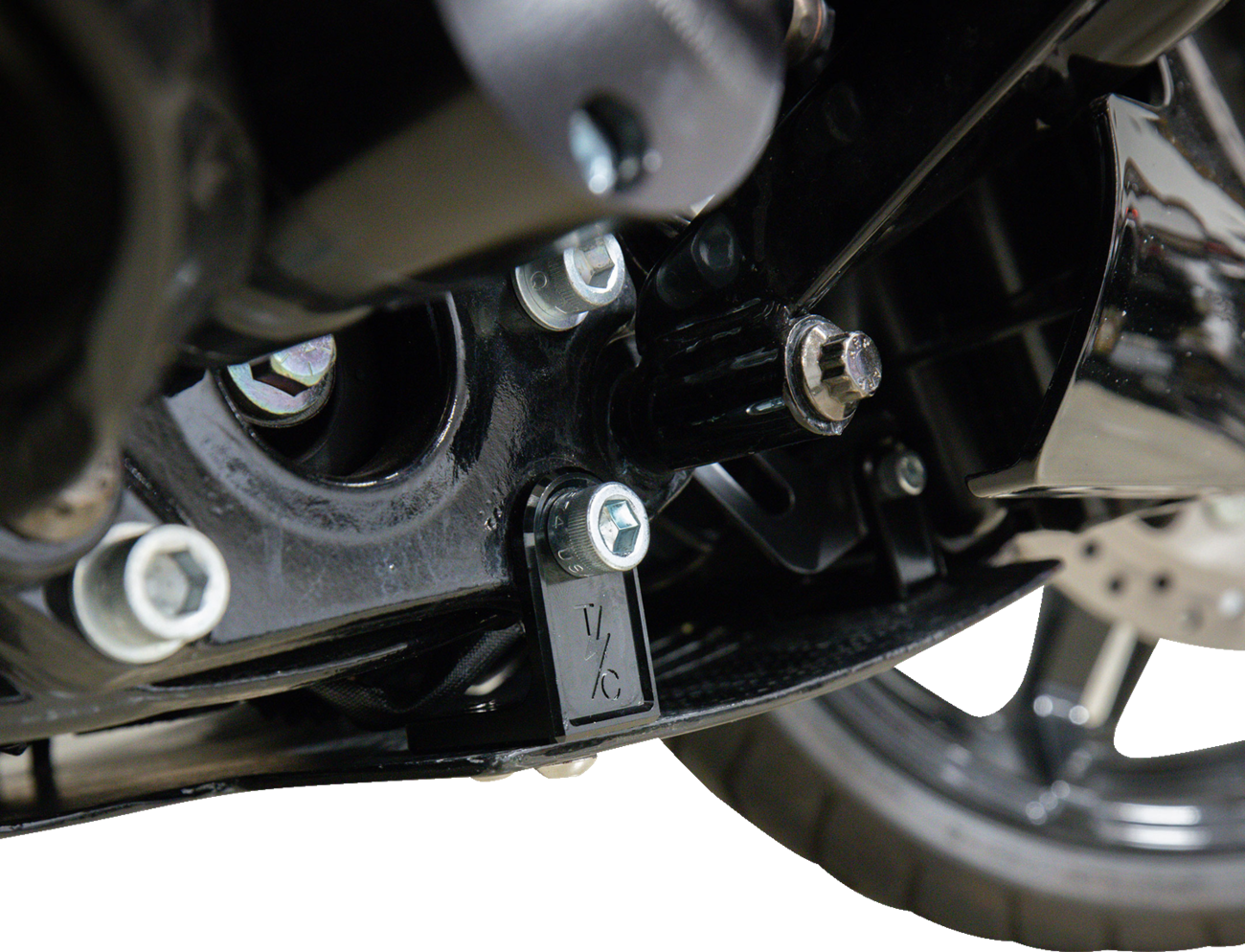 Thrashin Carbon Fiber Forged Skid Plate for 2023-2025 Harley Street Road Glide