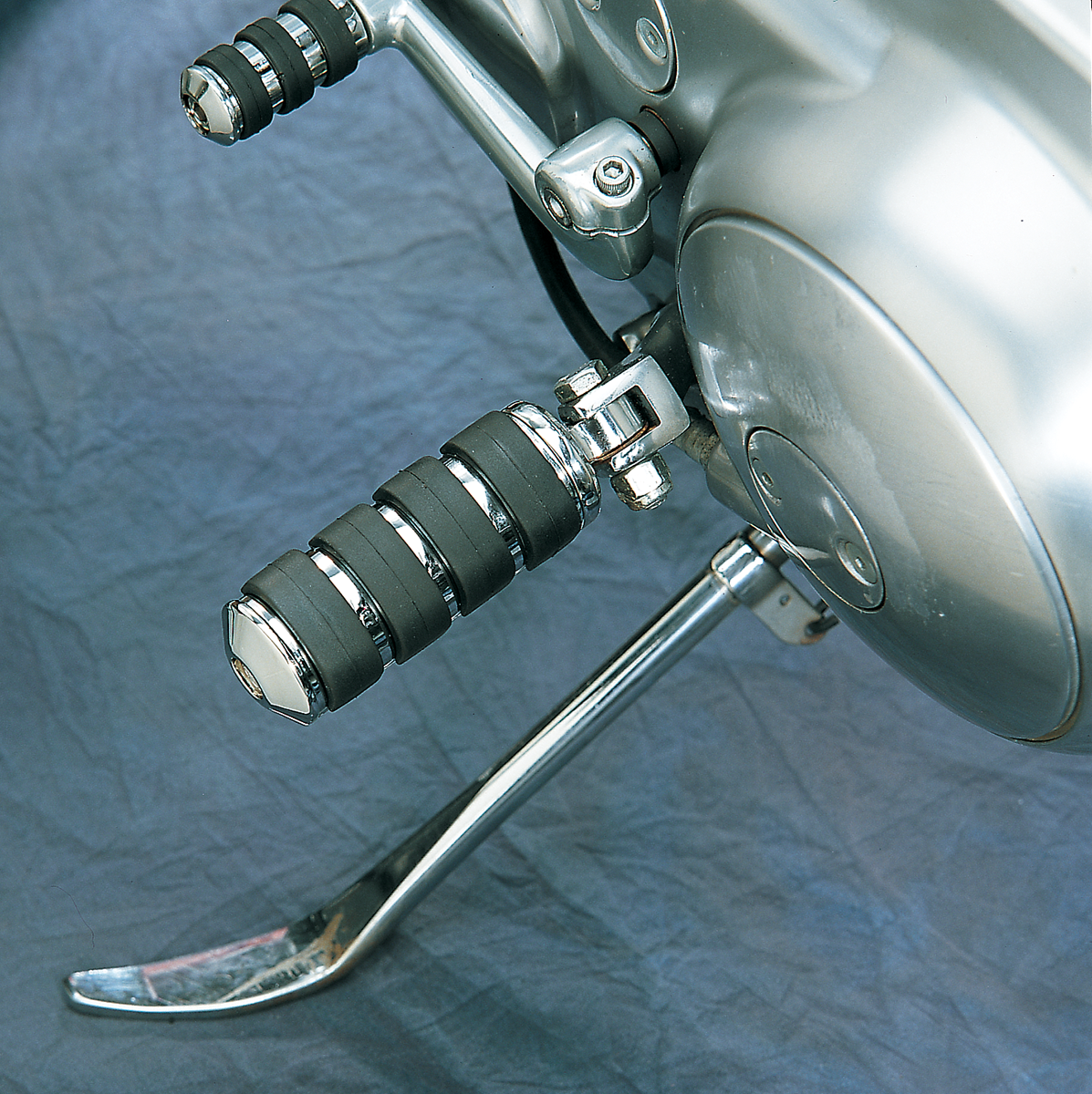 Drag Specialties Soft Ride Male Foot Pegs Footpegs Chrome Harley Sportster FXR