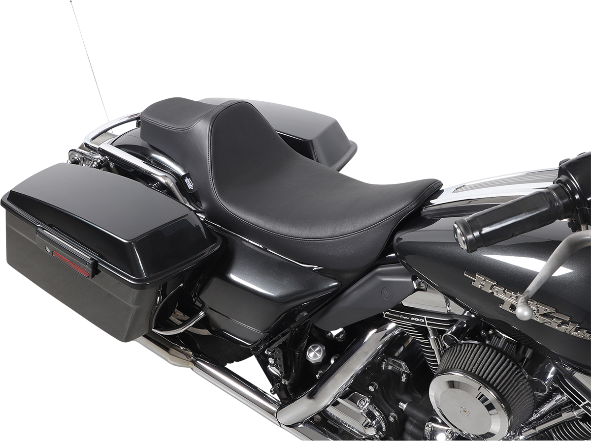 Drag Specialties Predator III Extended Reach Smooth Seat 1997-07 Harley Touring