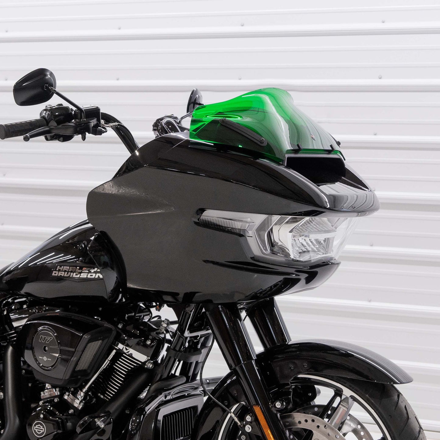 Klock Werks Kolor Flare 8" Green Windshield for 2023-2025 Harley Road Glide FLTR
