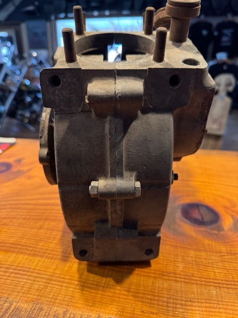 1 Set of 1947 Indian Chief Engine Motor Cases NO DAMAGE