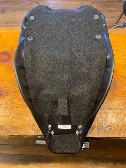 Le Pera Bare Bones Smooth Solo Seat for 2002-2007 Harley Electra Road Glide