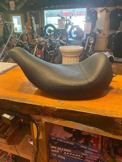 Saddlemen Renegade Smooth Gel Solo Seat for 1989-1996 Harley Electra Tour Glide