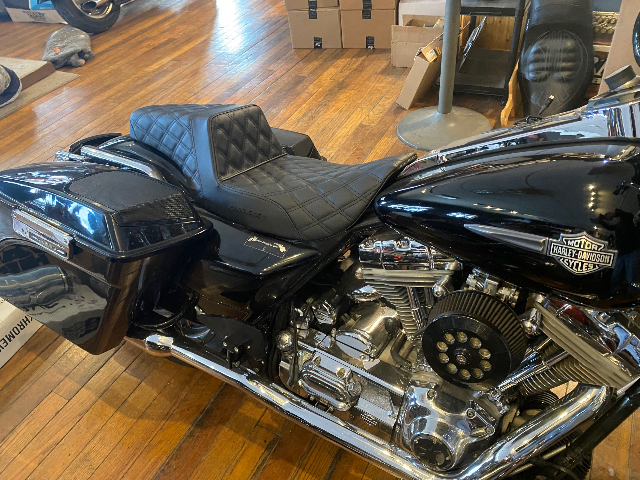 Saddlemen Black Step-Up Lattice Seat for 1997-2007 Harley Touring Electra Glide
