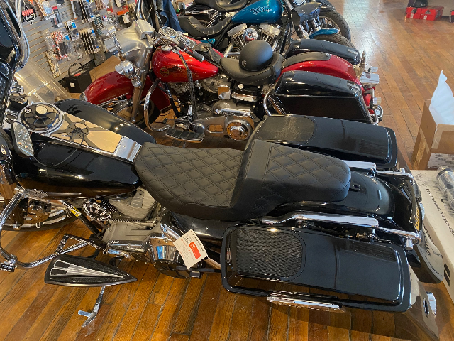 Saddlemen Black Step-Up Lattice Seat for 1997-2007 Harley Touring Electra Glide