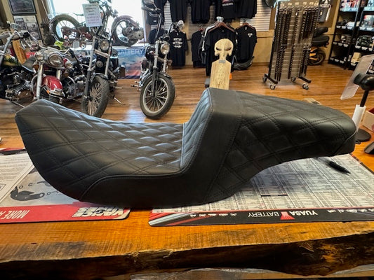 Saddlemen Black Step-Up Lattice Seat for 1997-2007 Harley Touring FLHX FLHR