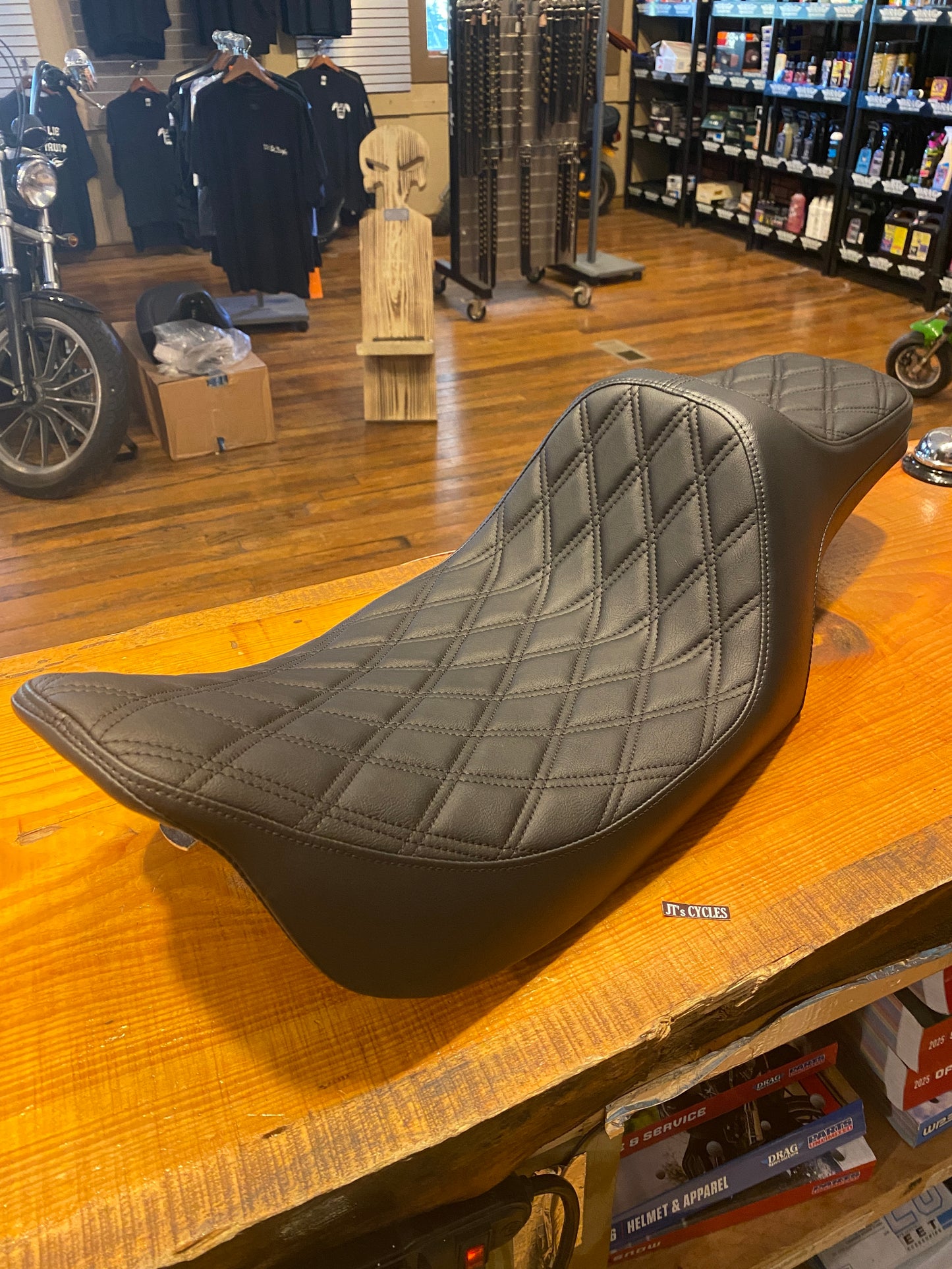 Drag Specialties Predator III Diamond Stitch Seat for 1997-2007 Harley Touring