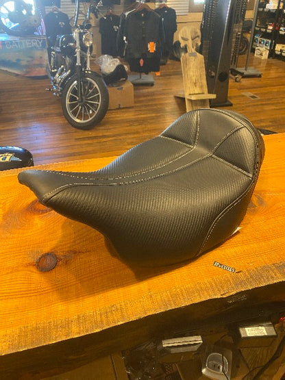 Saddlemen Dominator Extended Reach Solo Gel Seat for 2008-2025 Harley Touring