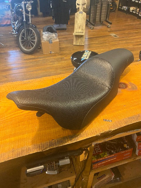 Saddlemen Basket Weave Profiler Gel Seat fits 1997-2007 Harley Touring FLHT FLTR