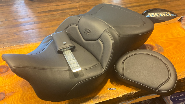 Saddlemen Roadsofa Gel Seat for 2009-2024 Harley Tri Glide Ultra Classic Trike