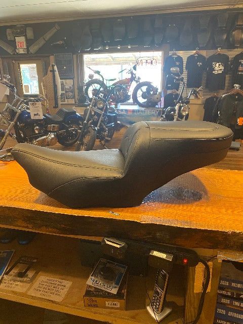 Saddlemen Roadsofa Stitched Gel Seat fits 2023-2026 Harley Road Street Glide