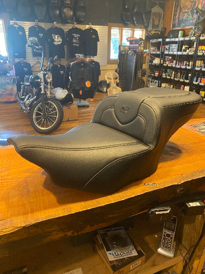 Saddlemen Roadsofa Stitched Gel Seat fits 2023-2026 Harley Road Street Glide