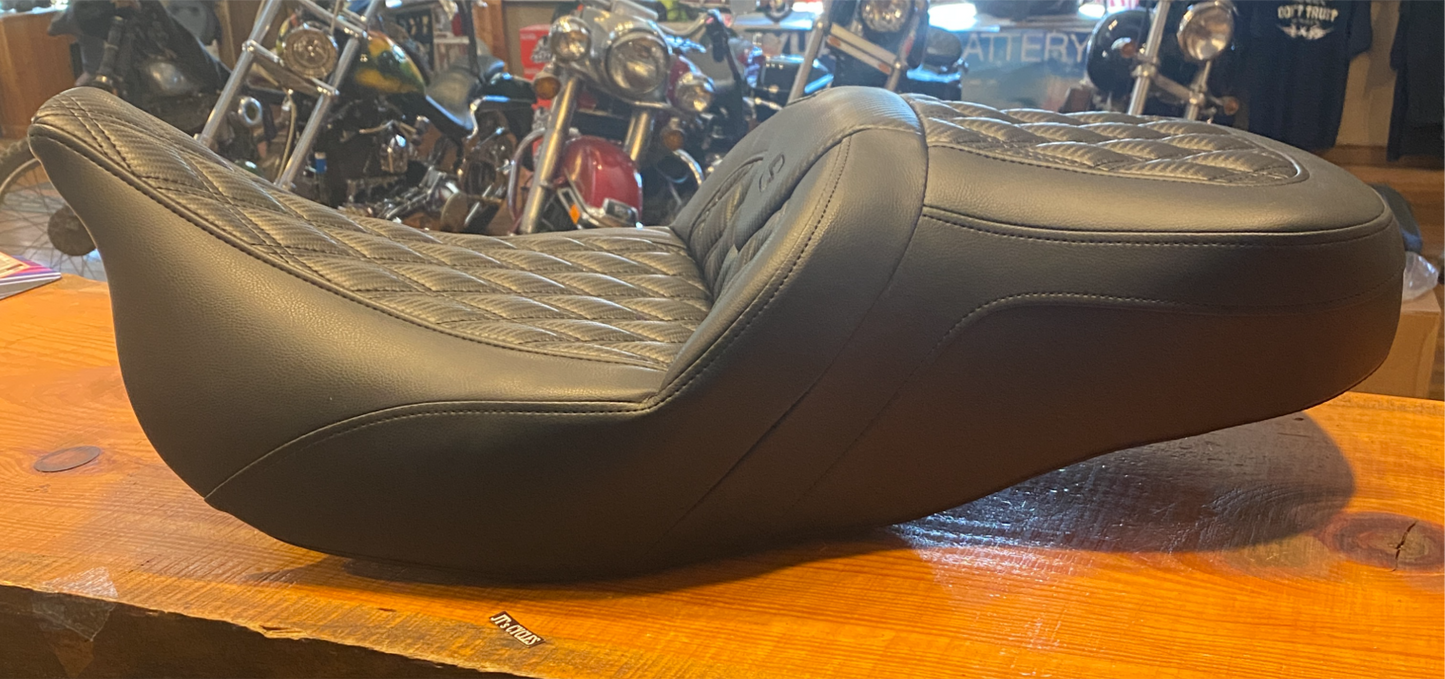 Saddlemen Roadsofa Carbon Lattice Gelcore Seat for 2008-2024 Harley Touring