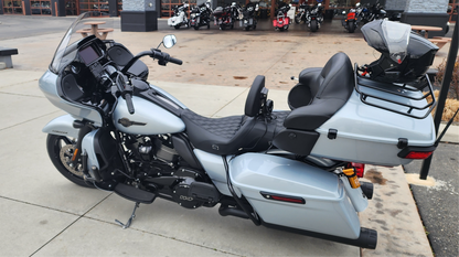 Saddlemen Roadsofa Carbon Lattice Heated Seat w/ Backrest 2008-25 Harley Touring
