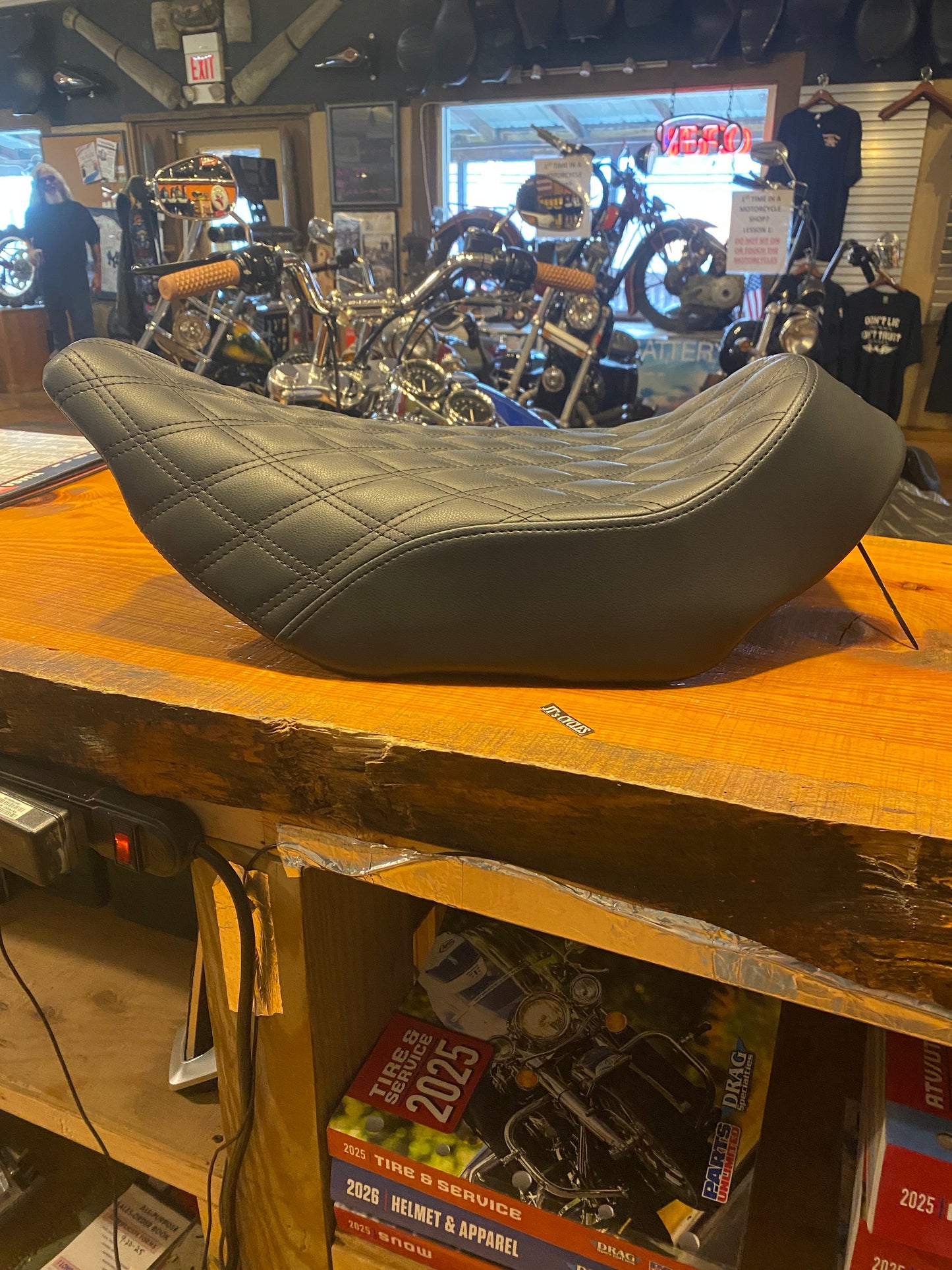 Saddlemen Renegade Lattice Solo Gel Seat for 2023-2025 Harley Touring FLTR FLHX