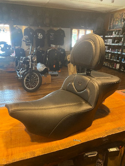 Saddlemen Roadsofa Extended Reach Seat for 2023-2026 Harley Touring Road Glide