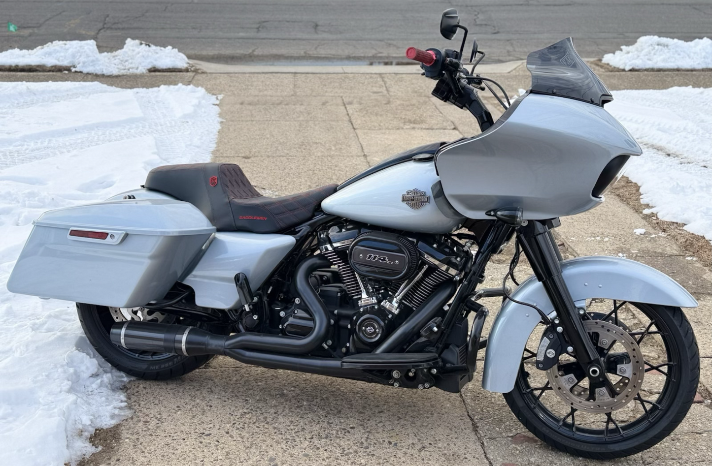 Saddlemen SDC Pro Series Red Lattice Seat for 2023-2025 Harley Road Street Glide