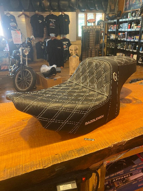 Saddlemen SDC Pro Series White Lattice Seat fits 23-26 Harley Street Road Glide