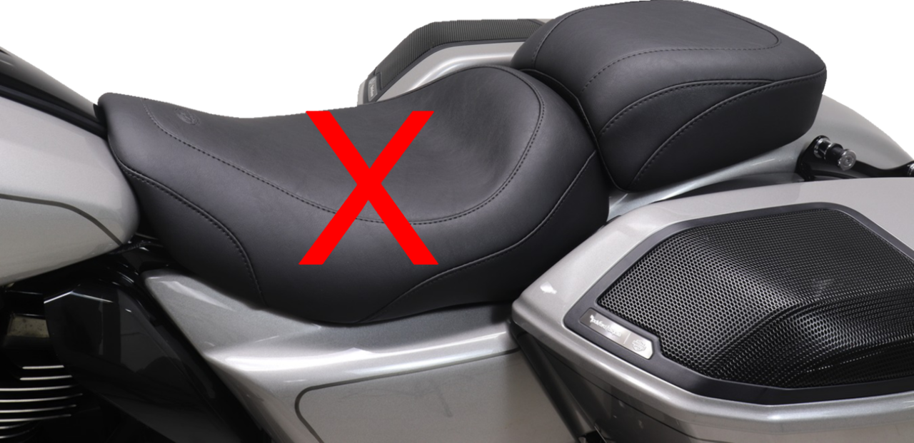 Mustang Wide Tripper Passenger Pillion Seat for 2023-26 Harley Road Street Glide
