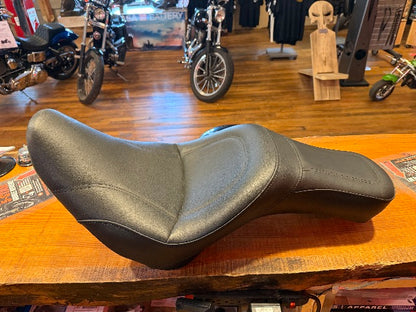 Saddlemen King Gel Seat for 2006-2017 Harley Davidson Softail Fat Boy Standard