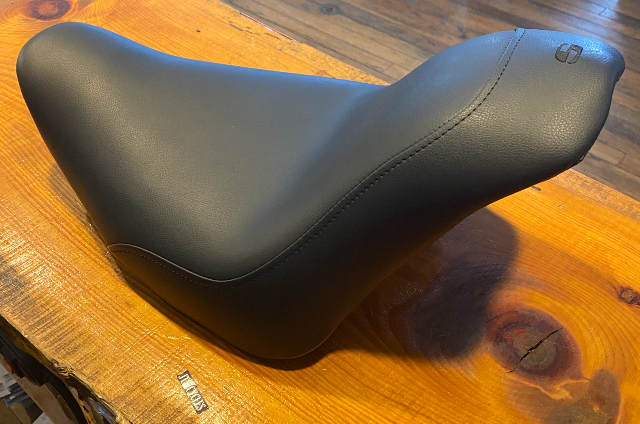 Saddlemen S3 Super Slammed Solo Gel Seat for 2006-2017 Harley Softail FXST FLSTF