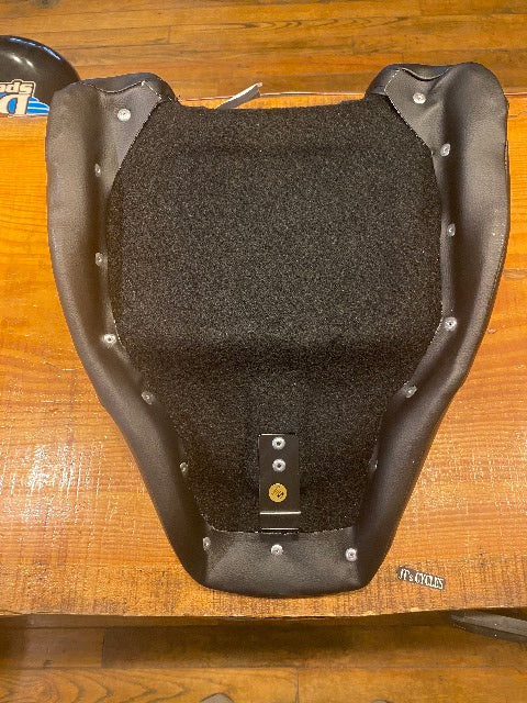Saddlemen S3 Super Slammed Solo Seat fits 2006-17 Harley Softail Heritage Deluxe