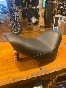 Saddlemen S3 Super Slammed Solo Seat fits 2006-17 Harley Softail Heritage Deluxe