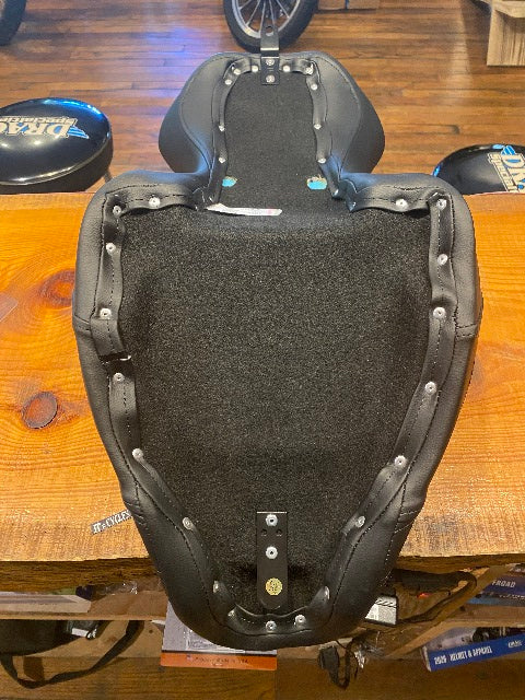 Saddlemen Explorer Lattice Gel Seat fits 2006-2017 Harley Softail FLST FXST