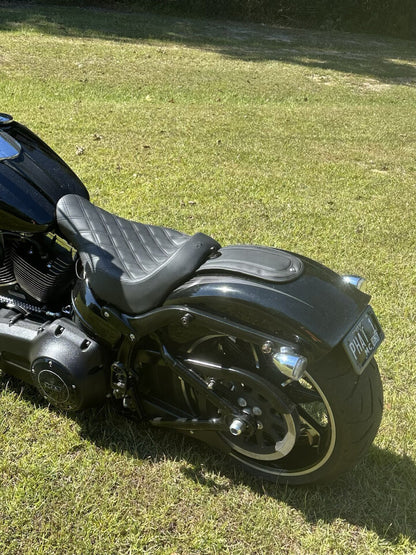 Saddlemen Renegade Solo Gel Seat for 2013-2017 Harley Softail Davidson Breakout