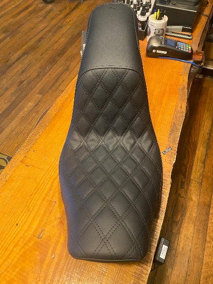 Saddlemen Profiler Lattice Low Gel Seat fits 2006-2017 Harley Softail Heritage