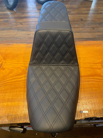 Saddlemen Step Up Black Lattice Stitch Gel Seat for 2004-2005 Harley Dyna FXD