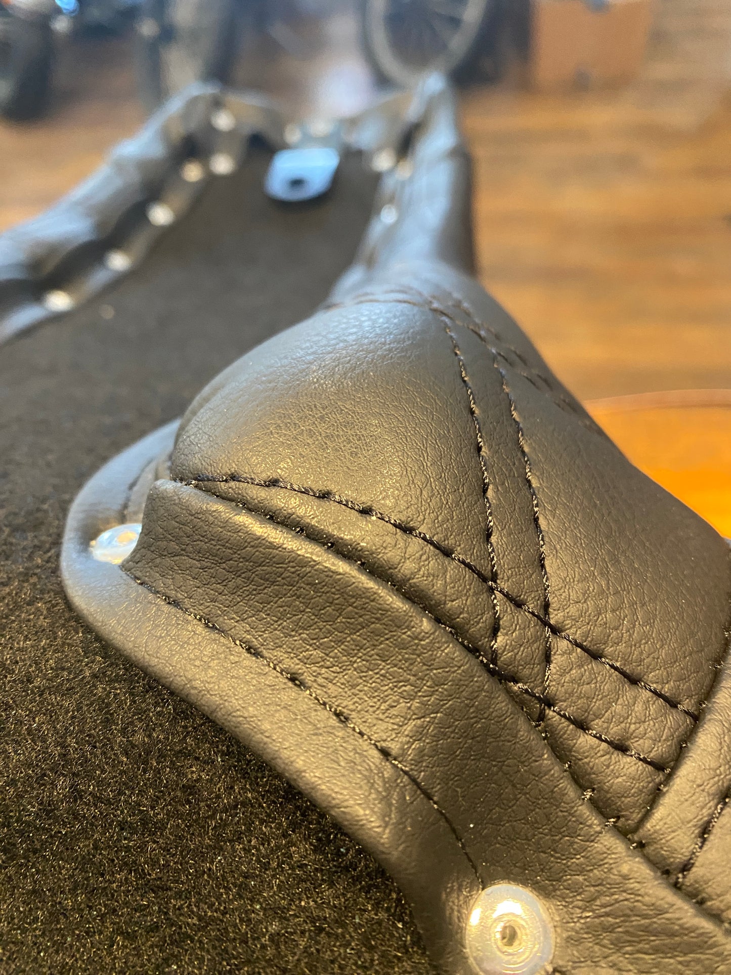 Saddlemen Step Up Black Lattice Stitch Gel Seat for 2004-2005 Harley Dyna FXD