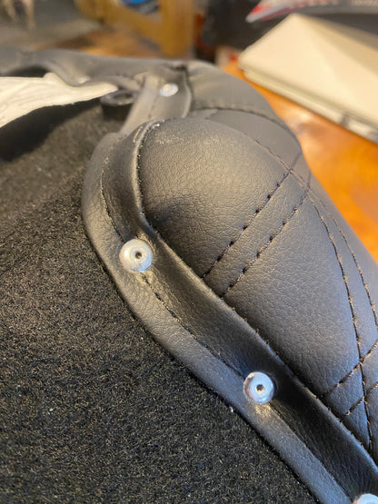 Saddlemen Step Up Black Lattice Stitch Gel Seat for 2004-2005 Harley Dyna FXD