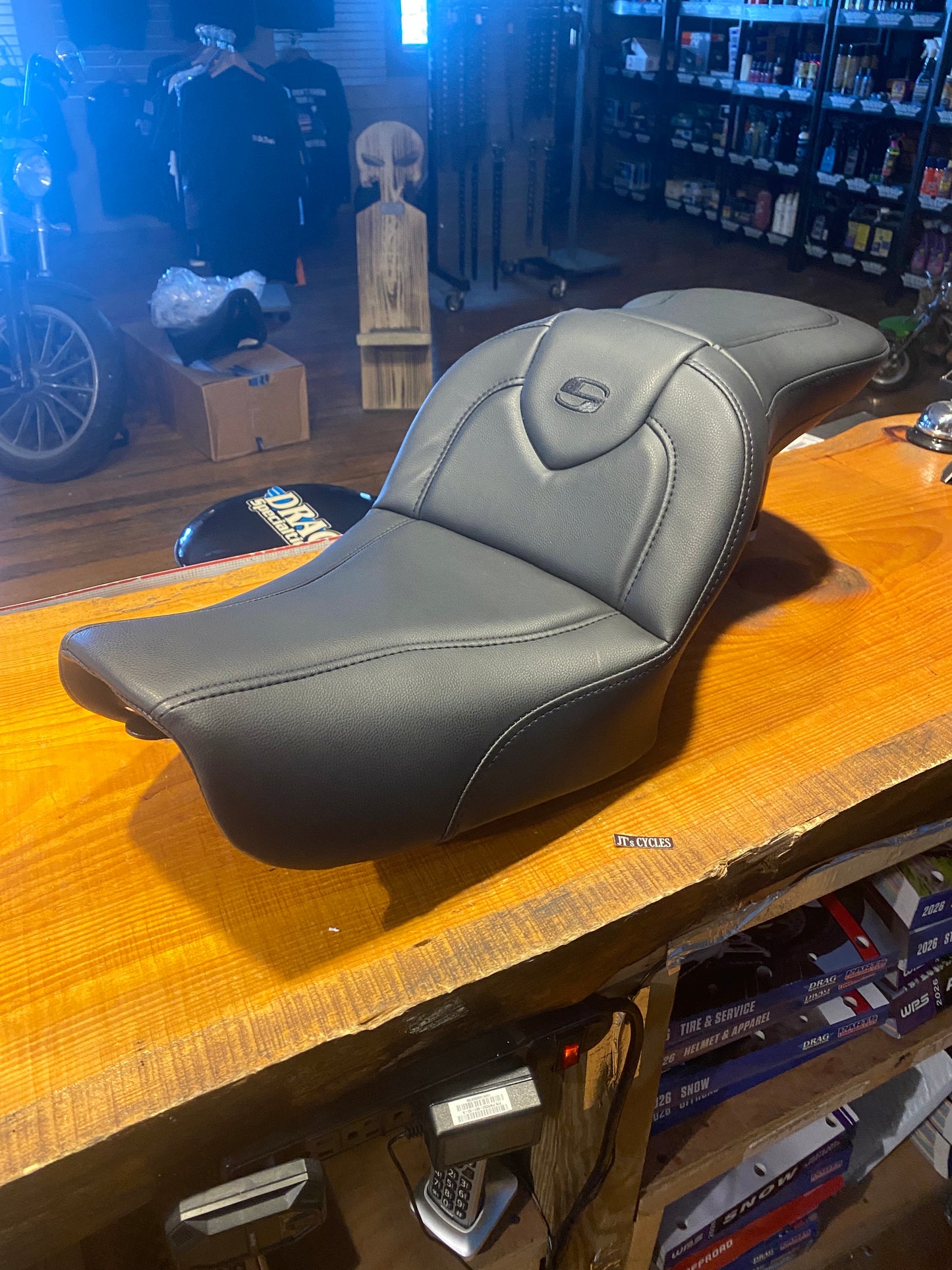 Saddlemen Roadsofa Stitched Gel Seat fits 2004-2005 Harley Dyna Wide Glide FXDWG
