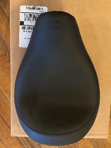 Mustang Tripper Black Vinyl Solo Seat 2017-2024 Honda Rebel CMX 500 300