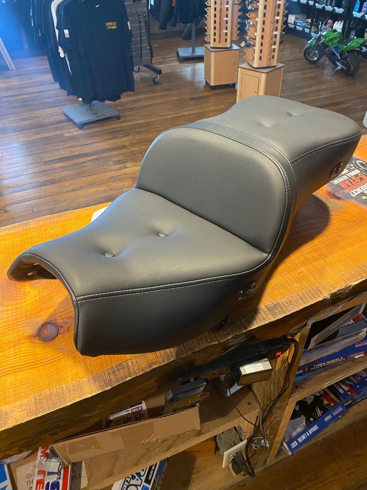 Saddlemen Roadsofa Heated Pillow Top Gel Seat for 2020-2024 Indian Challenger