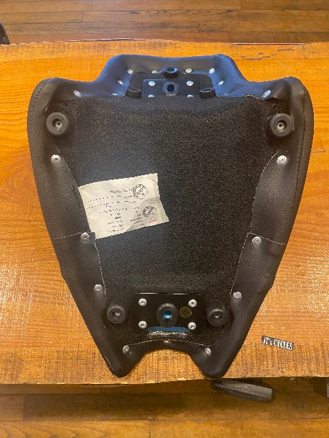 Saddlemen Renegade Lattice Low Profile Solo Gel Seat for 2025-2026 Indian Scout