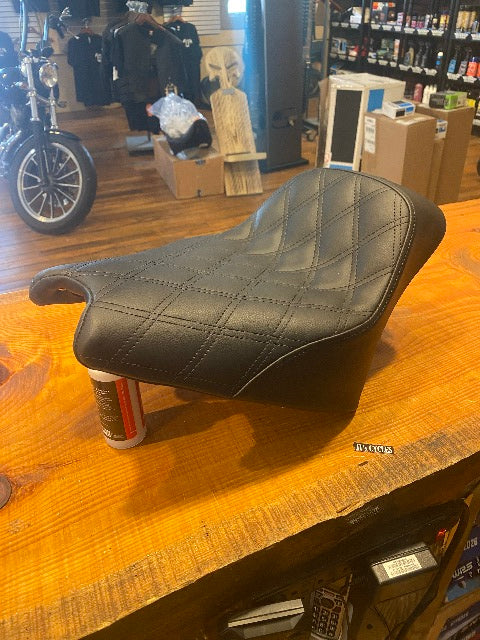 Saddlemen Renegade Lattice Low Profile Solo Gel Seat for 2025-2026 Indian Scout