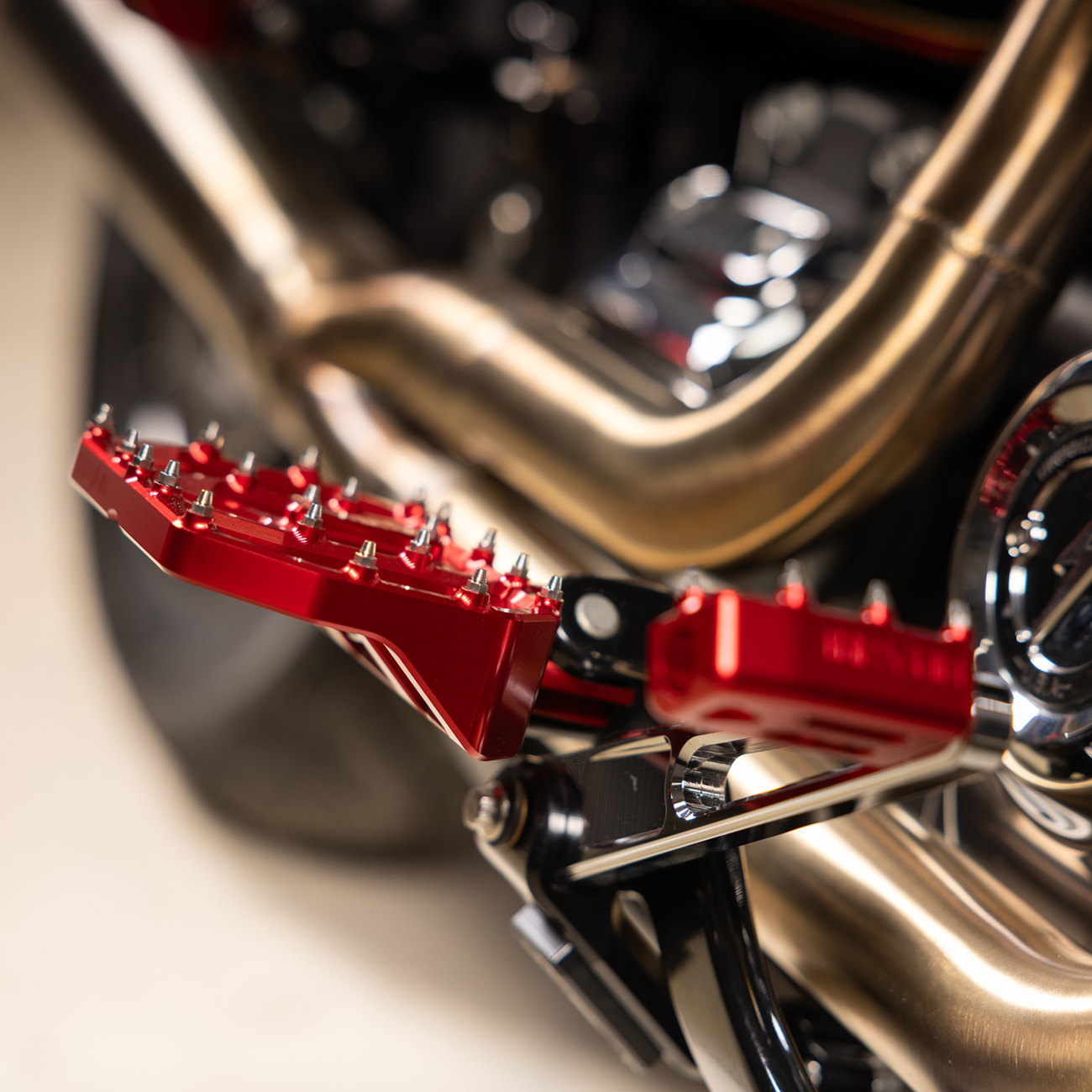 Thrashin Red Mini Aggressor Rear Floorboards for 1972-2025 Harley FXD FXR