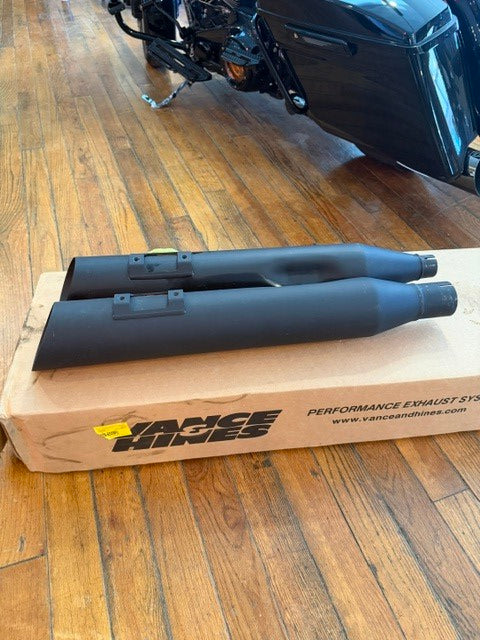 Vance & Hines Blackslash Slip On Exhaust Mufflers fits 2017-2026 Harley Touring