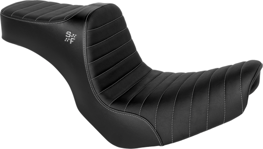 Slyfox Chariot Silver Classic Seat for 2018-2026 Harley Softail Low Rider FLSB