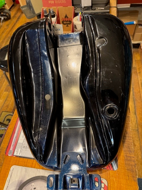 2013 Harley Davidson Ultra Limited Big Blue Pearl & Vivid Black Gas Fuel Tank