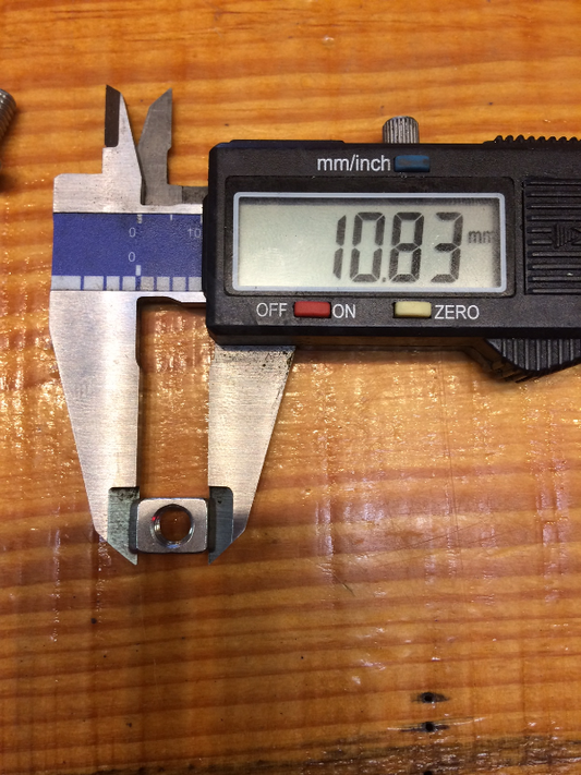 Yuasa Universal Motorcycle 6mm x 12mm Bolt & Nut Battery Terminal Adapter Kit