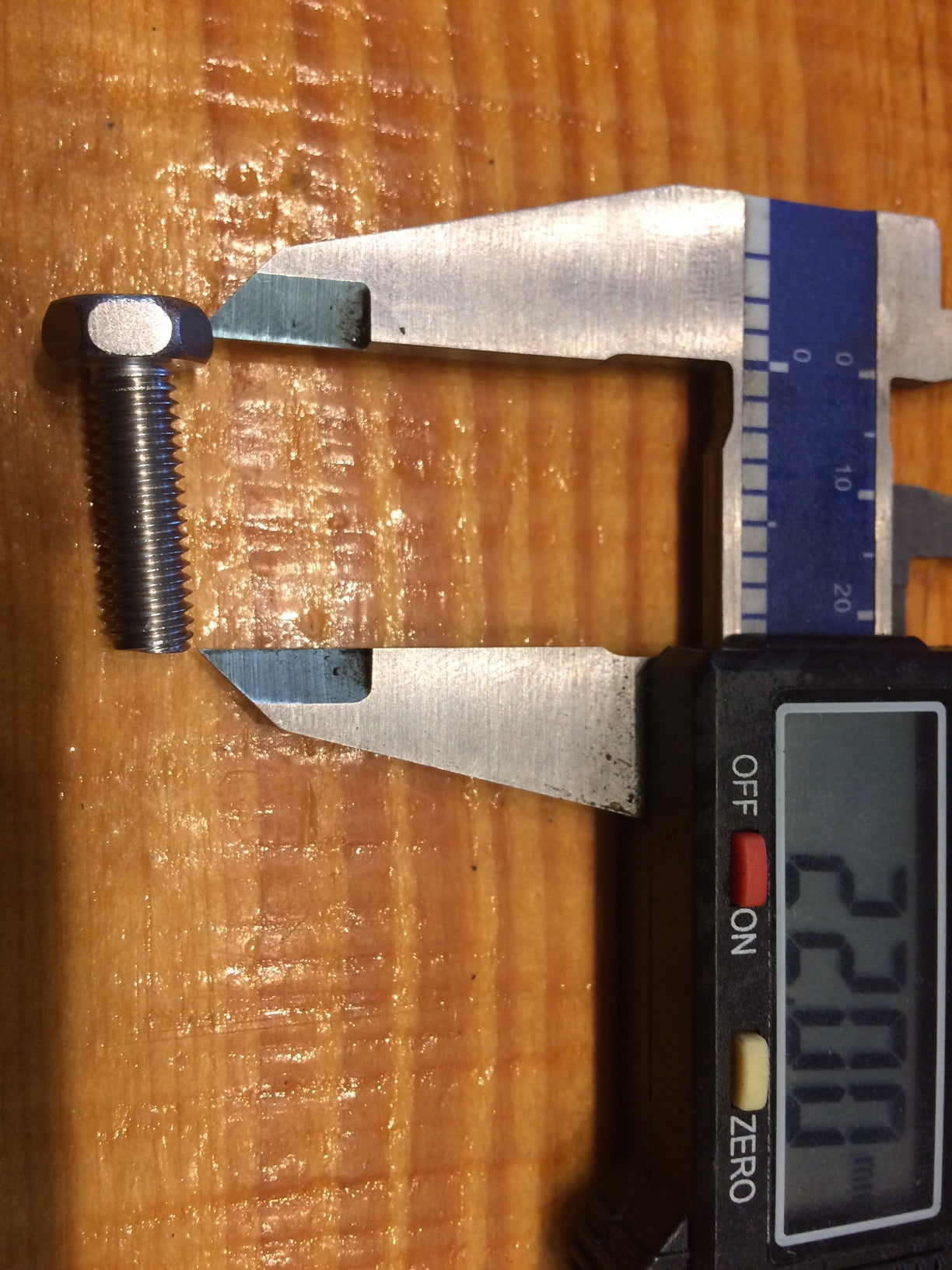 Yuasa Universal Motorcycle 6mm x 12mm Bolt & Nut Battery Terminal Adapter Kit