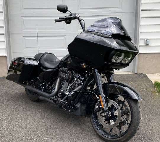 Klock Werks 9" Dark Smoke Flare Windshield for 2015-23 Harley Road Glide Models