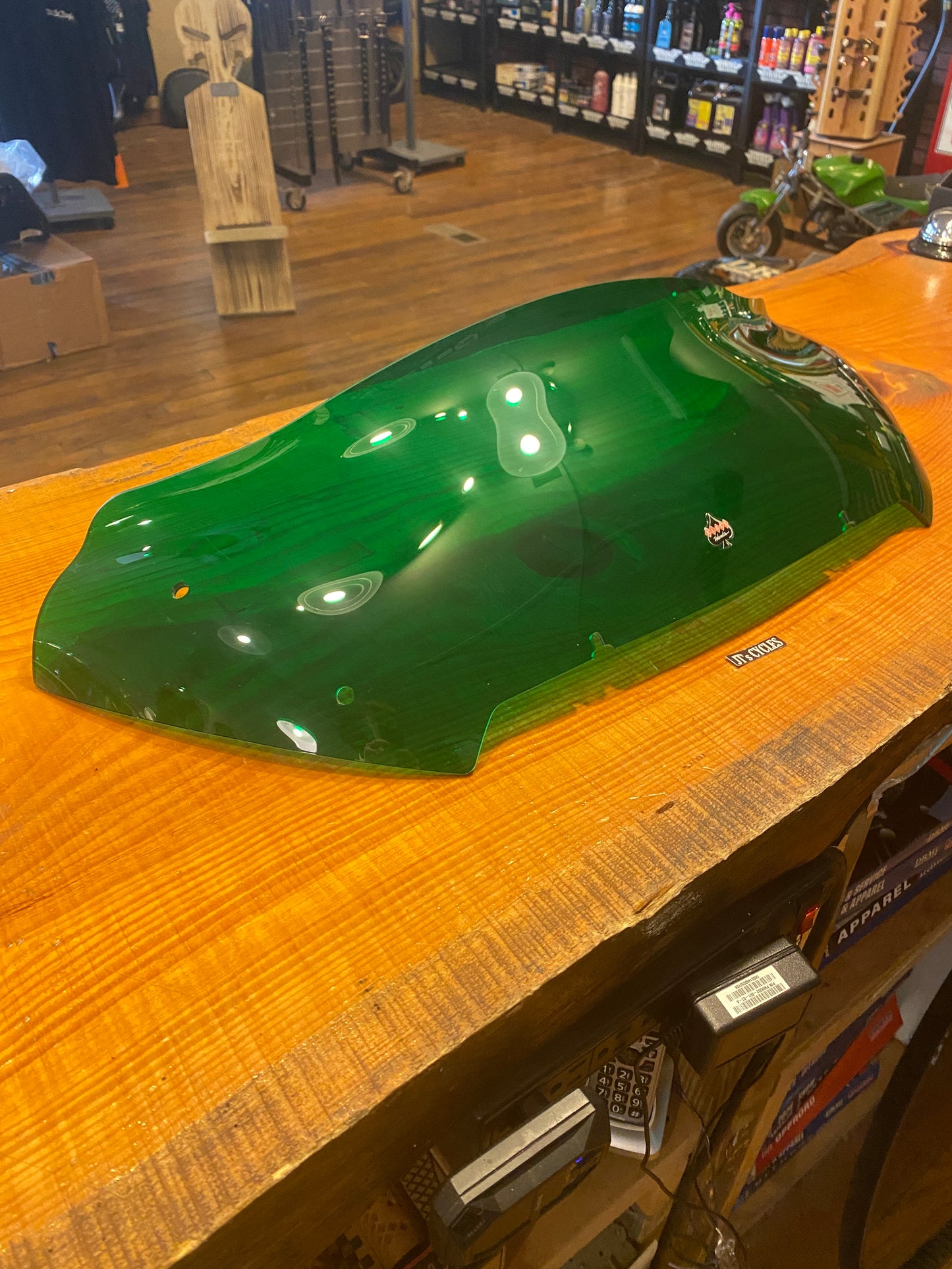Klock Werks Kolor Flare 8" Green Windshield fits 2023-26 Harley Road Glide FLTR