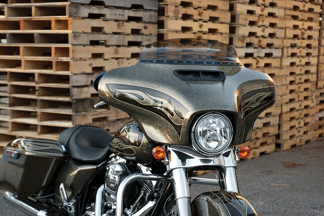Memphis Shades Black Fairing Windshield Trim for 96-13 Harley Davidson Touring
