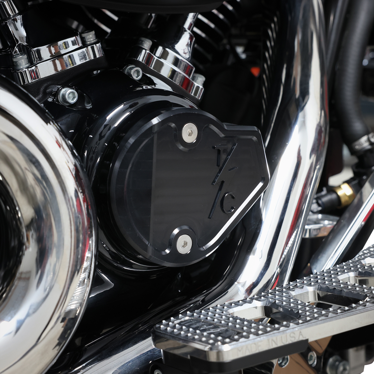 Thrashin Supply Smooth Black Cam Cover for 2023-2024 Harley Touring TSC-3028-1